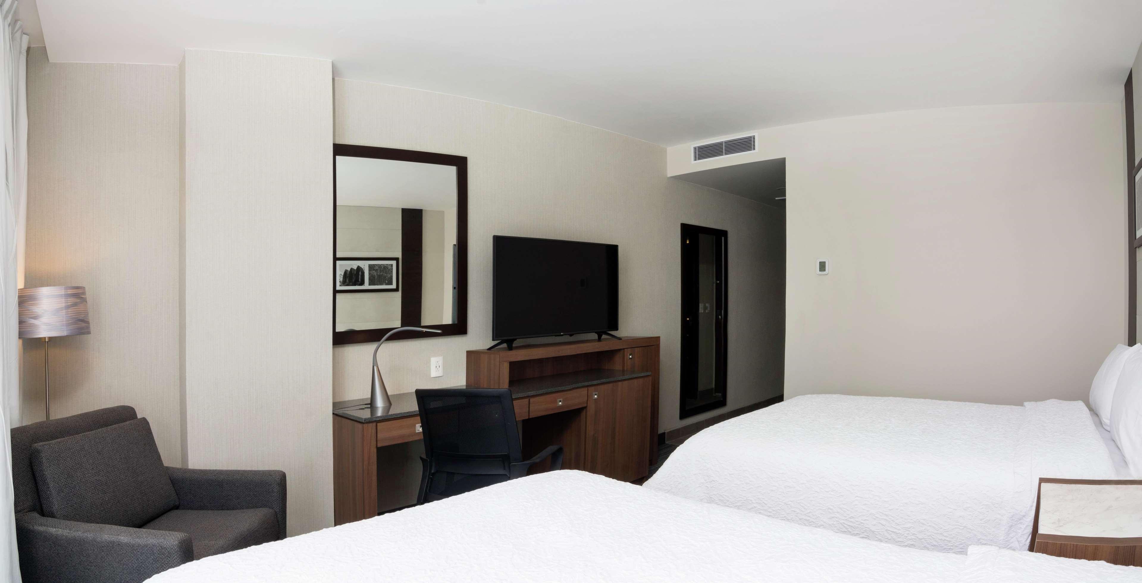 Hampton Inn And Suites San Luis Potosi Slp Exterior photo